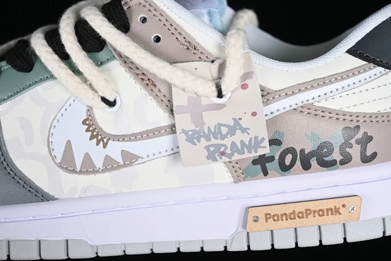 All Categories Nk SB Dunk Series Nk SB Dunk Low Low-top sneakers Customized large box Nk Dunk Low Panda Prank-Jungle Crossing Forest Fruit SB strap low-top casual sneakers DV0831-101